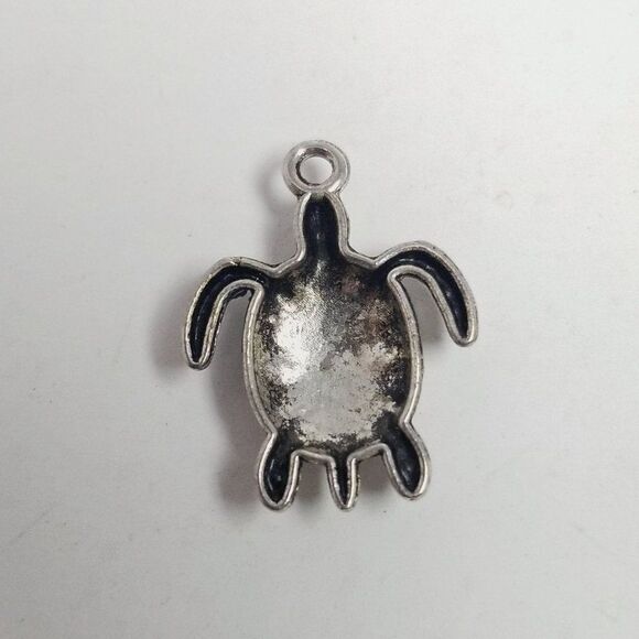 Vintage Little Turtle Charm Pendant, Silver Tone, Detailed, Shell Estate - Picture 4 of 6